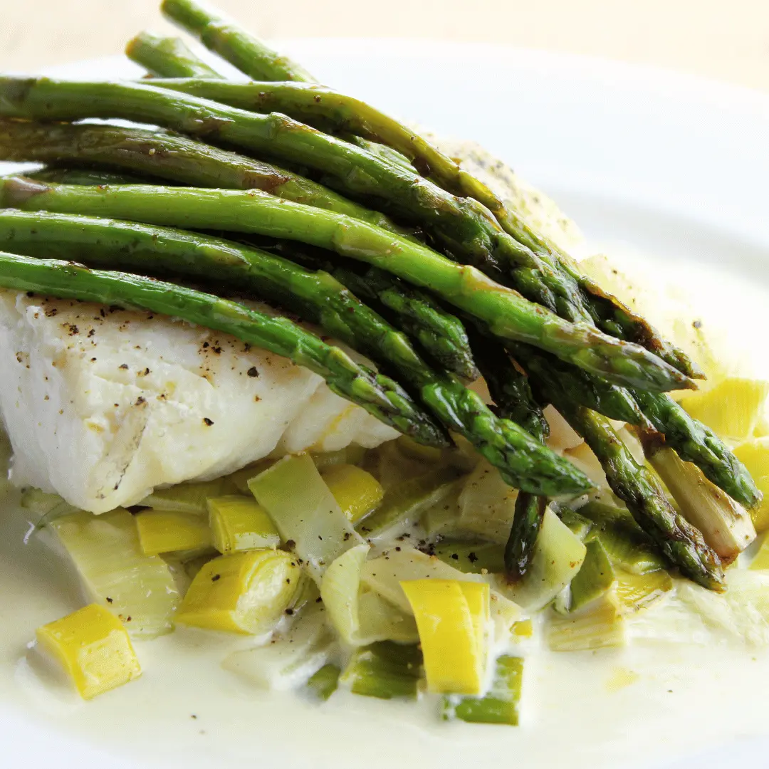 Oven-Baked Cod with Roasted Asparagus