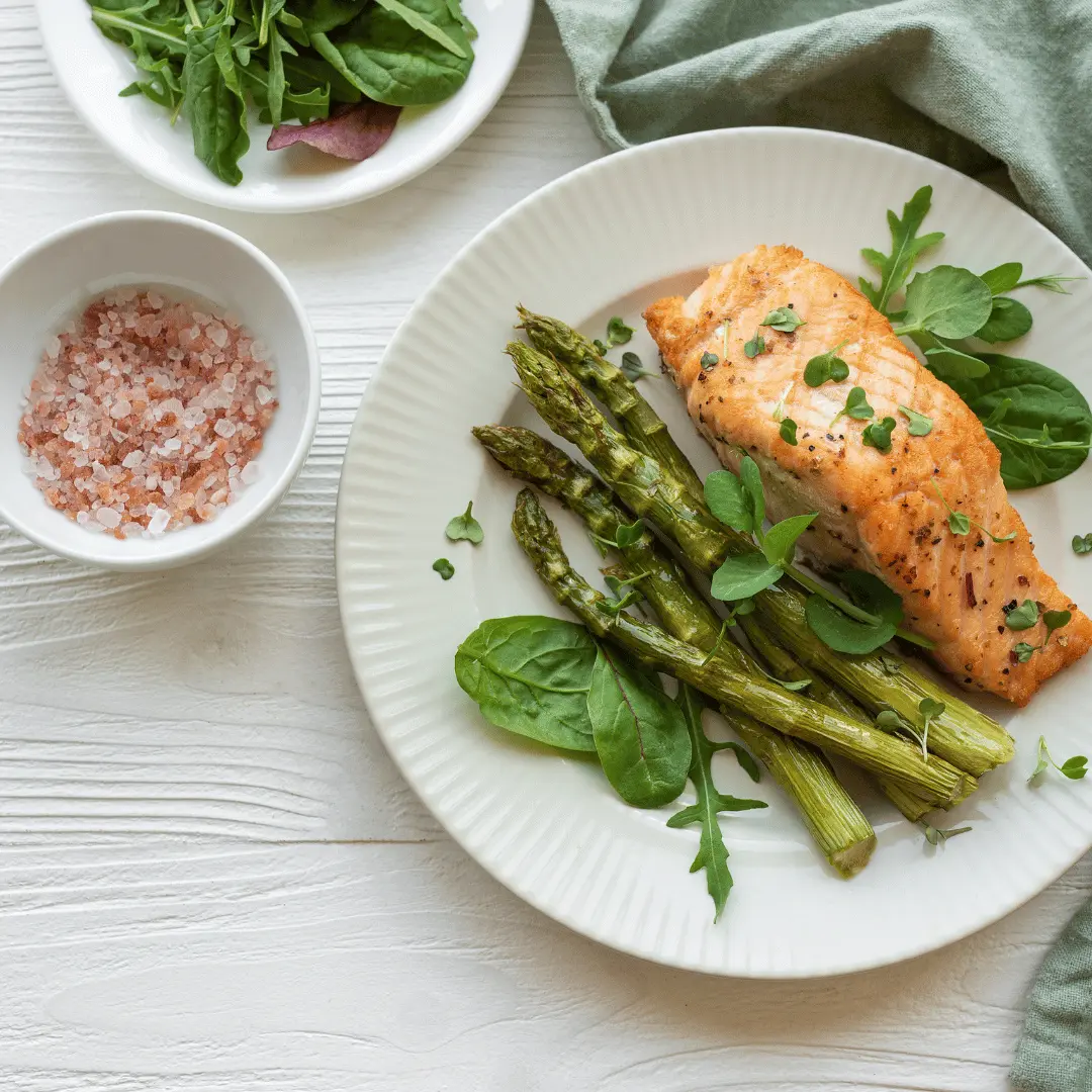 Baked Salmon with Steamed Asparagus